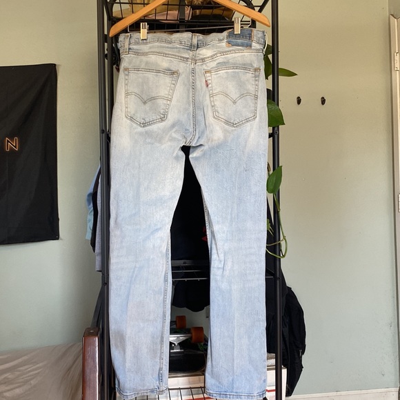 Light Wash 511 Slim Fit Distressed Levi’s Jeans - Picture 3 of 4